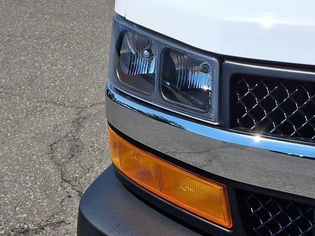 2025 Chevrolet Express Cargo Base