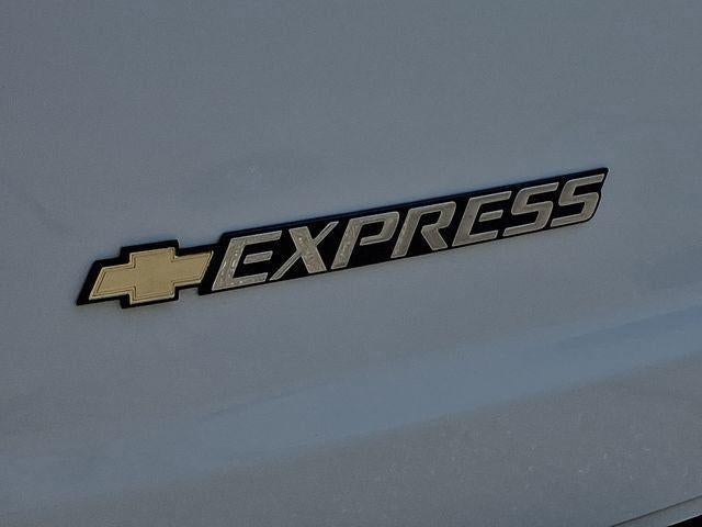 2025 Chevrolet Express Cargo Base
