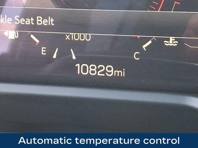 2025 GMC Acadia AT4