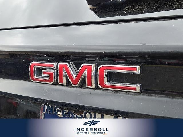 2025 GMC Acadia AT4