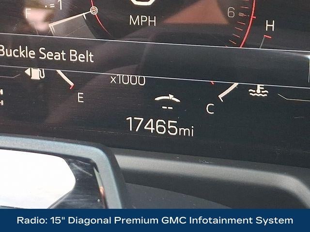 2025 GMC Acadia AT4
