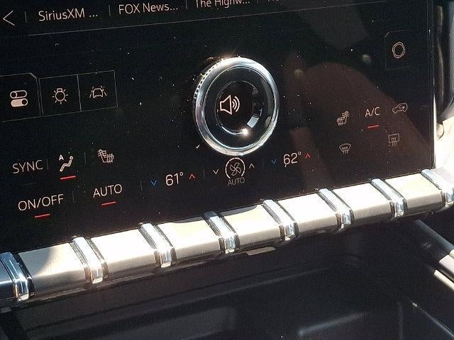 2025 GMC Acadia AT4