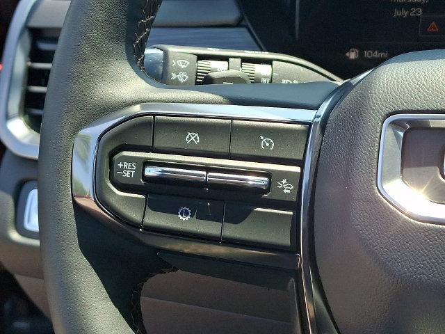 2025 GMC Acadia AT4
