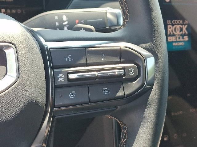 2025 GMC Acadia AT4