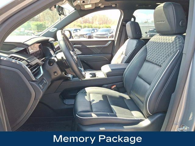 2025 GMC Acadia Denali