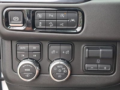 2025 GMC Yukon XL AT4