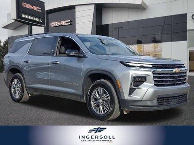 2025 Chevrolet Traverse LT