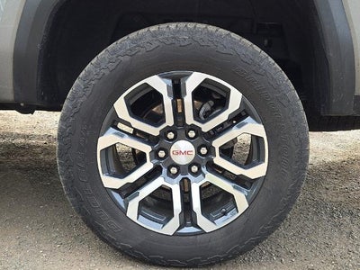2024 GMC Canyon AT4