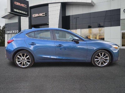 2018 Mazda Mazda3 5-Door Touring