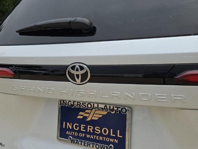 2025 Toyota Grand Highlander Hybrid XLE