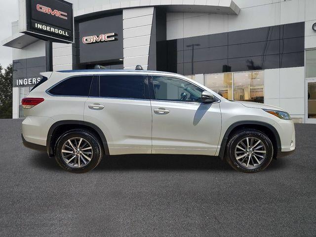 2018 Toyota Highlander SE