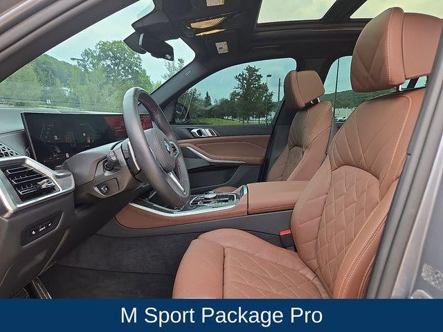 2025 BMW X5 M60i