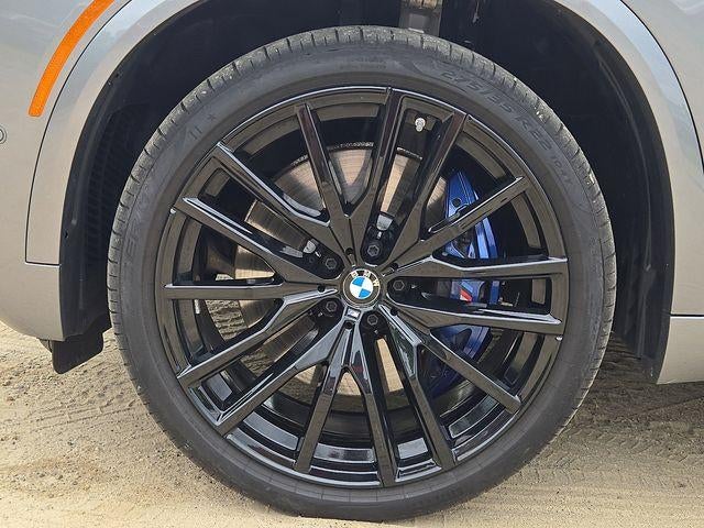 2025 BMW X5 M60i