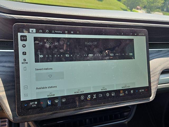 2023 RIVIAN R1T Adventure