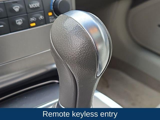 2015 INFINITI Q40 4dr Sdn AWD