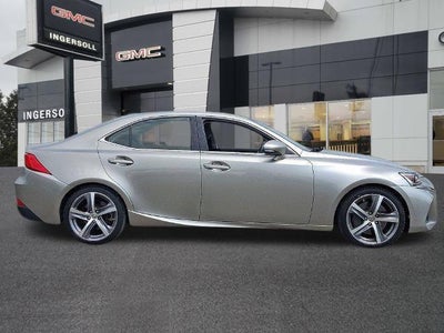 2018 Lexus IS 
