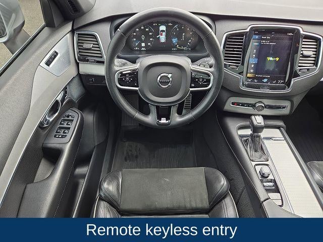 2016 Volvo XC90 T6 R-Design