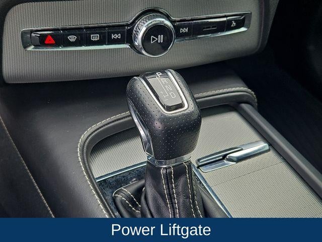 2016 Volvo XC90 T6 R-Design