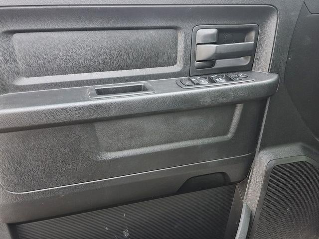 2019 RAM 1500 Classic Express Quad Cab 4x4 6'4" Box