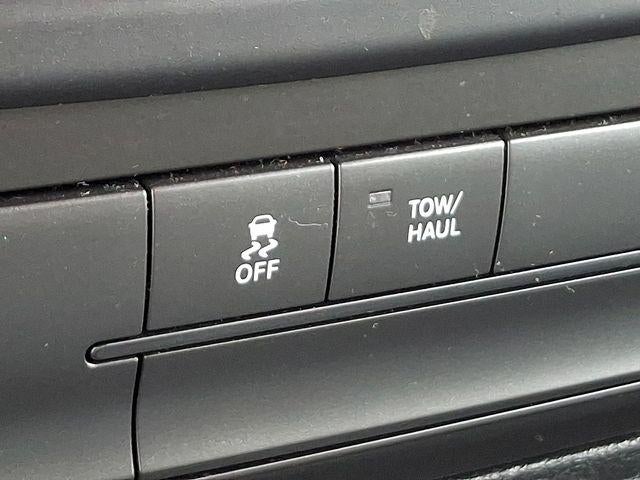 2019 RAM 1500 Classic Express Quad Cab 4x4 6'4" Box