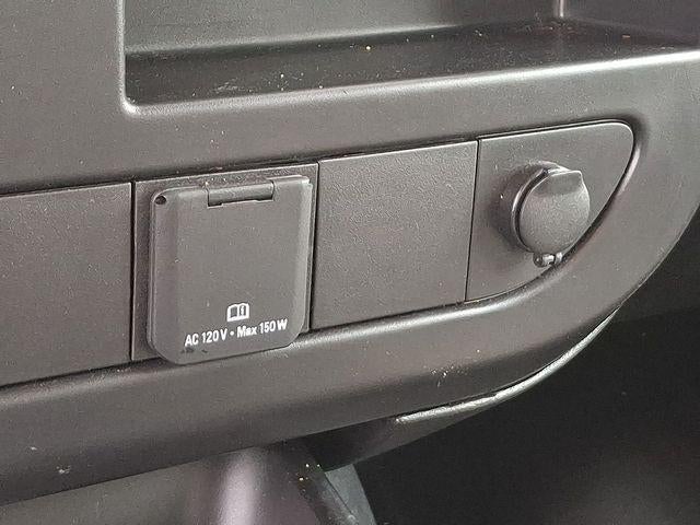 2025 Chevrolet Express Cutaway 3500 Base