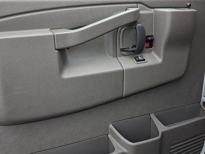 2025 Chevrolet Express Cutaway 3500 Base
