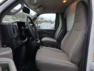 2025 Chevrolet Express Cutaway 3500 Base