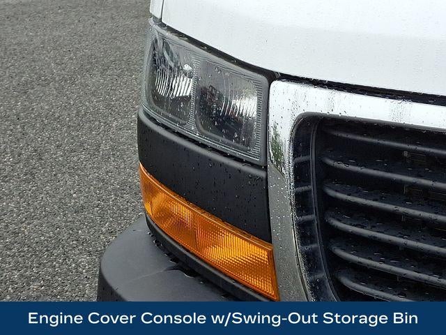 2024 GMC Savana Cargo 2500 Base