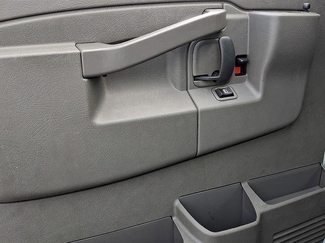 2023 GMC Savana Cargo 2500 Base