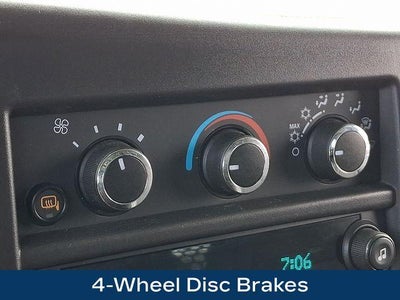 2024 GMC Savana Cargo 2500 Base