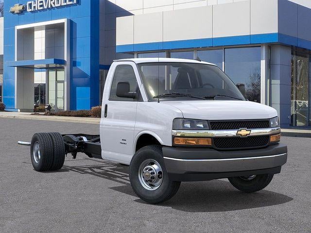 2026 Chevrolet Express Cutaway 3500 Base