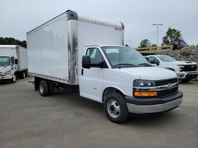 2024 Chevrolet Express Cutaway 3500 Base