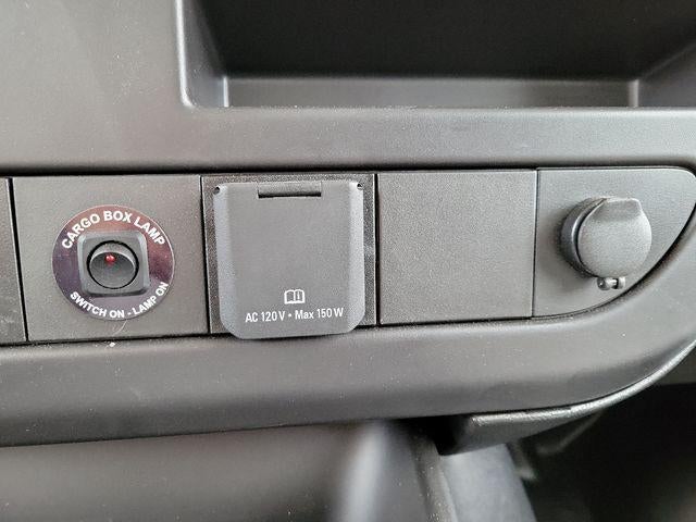 2024 Chevrolet Express Cutaway 3500 Base