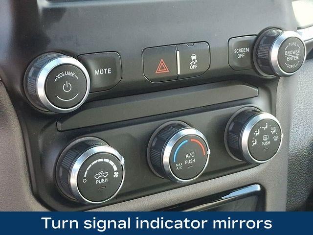 2022 RAM 2500 Big Horn Crew Cab 4x4 6'4" Box