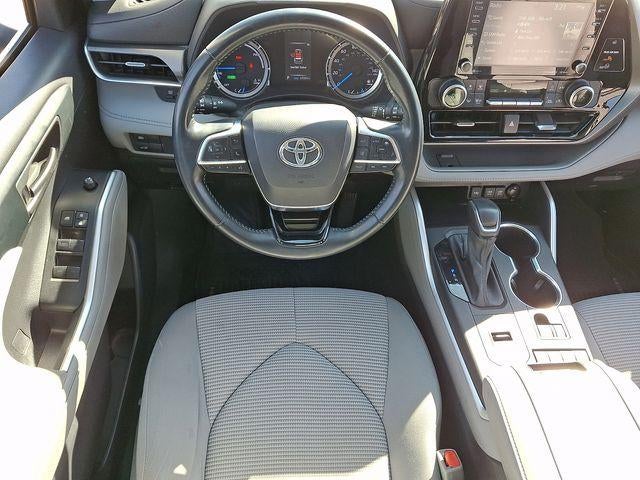2021 Toyota Highlander Hybrid LE