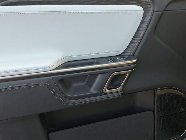 2024 RIVIAN R1S Adventure