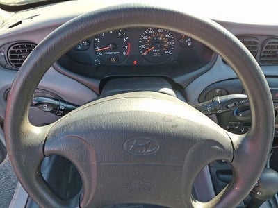 2000 Hyundai Elantra GLS
