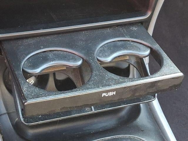 2000 Hyundai Elantra GLS