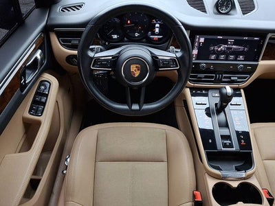 2022 Porsche Macan Base