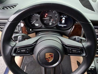 2022 Porsche Macan Base