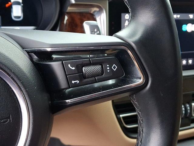 2022 Porsche Macan Base