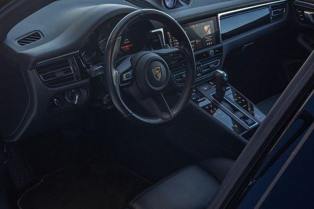 2023 Porsche Macan Base
