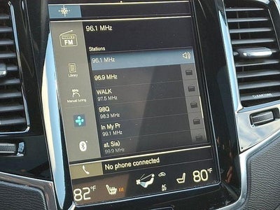 2016 Volvo XC90 T6 Momentum