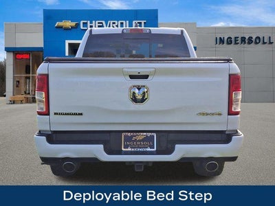 2020 RAM 1500 Big Horn Crew Cab 4x4 5'7" Box
