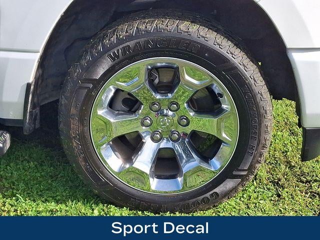 2020 RAM 1500 Big Horn Crew Cab 4x4 5'7" Box