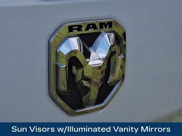 2020 RAM 1500 Big Horn Crew Cab 4x4 5'7" Box