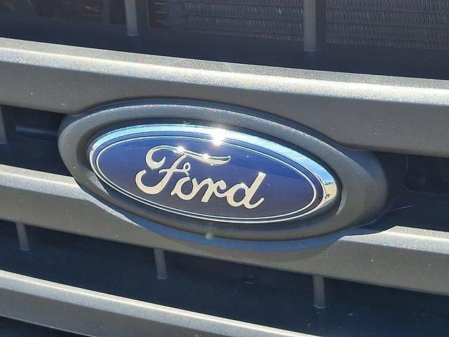 2024 Ford E-Series Cutaway Base