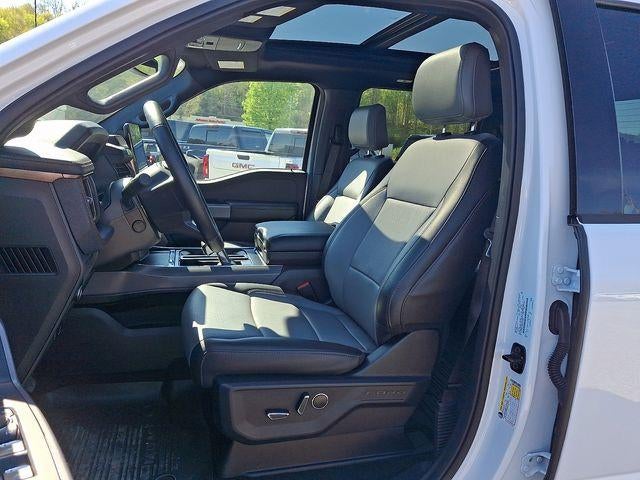 2024 Ford F-150 Lightning LARIAT