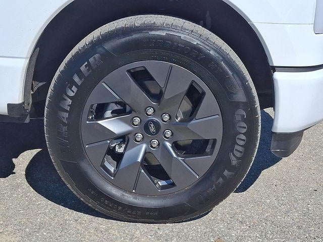 2024 Ford F-150 Lightning LARIAT