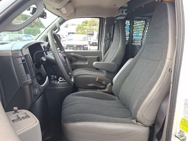 2025 Chevrolet Express Cargo Base